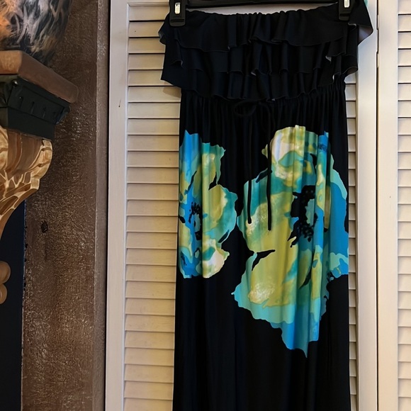 🔥3 for $25🔥 CUTE STRAPLESS BLACK WITH YELLOW GREEN AND BLUE FLOWERS SZ PS - Picture 5 of 7